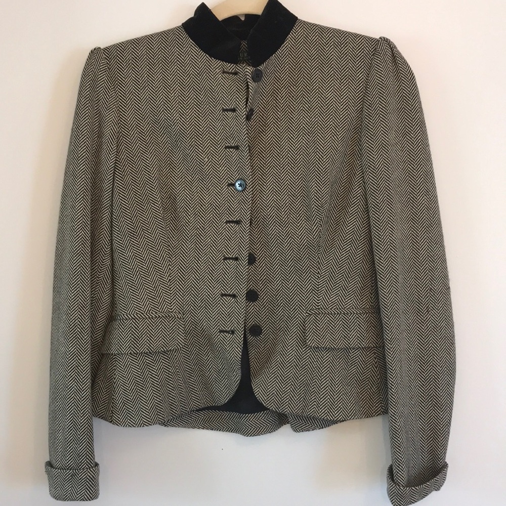 Price drop!!!! Tailored Ralph Lauren blazer